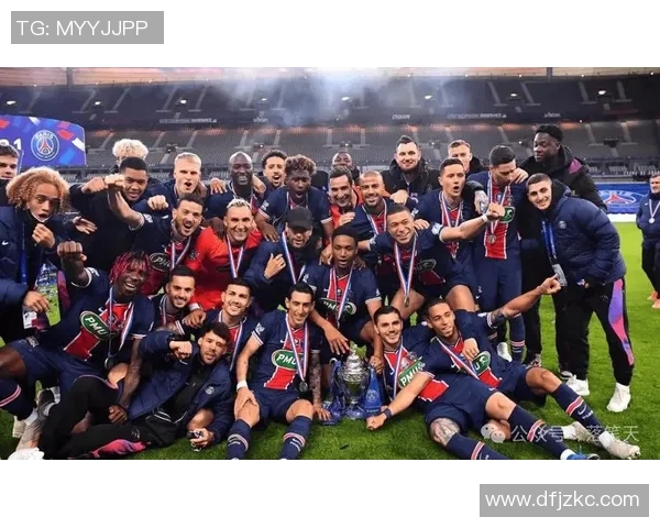 巴黎圣日耳曼大胜尼斯，赢得法甲联赛积分榜第一！